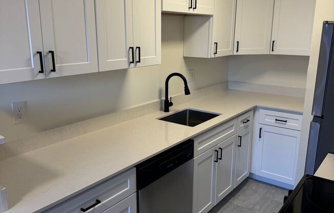 1 bed, 1 bath, 600 sqft, $1,625, Unit 110