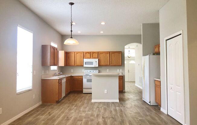 GREAT OVIEDO HOME WITH SOUGHT AFTER SCHOOLS