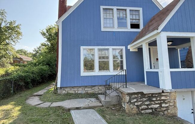 Beautiful Home You Don't Want to Missed Out at 5426 PARK AVE, KANSAS CITY, MO, 64130!!!
