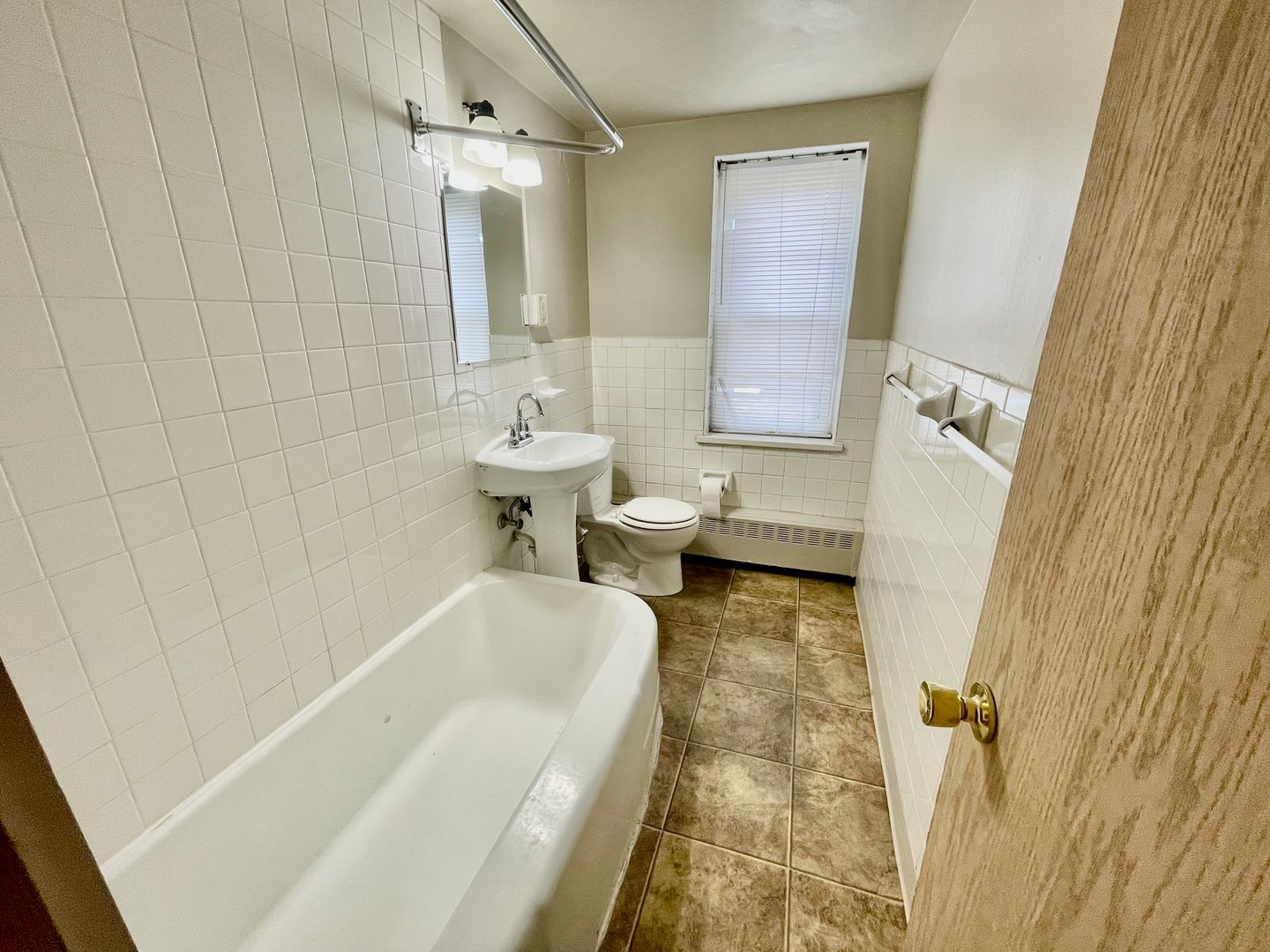 2040 Saunders Ave. St. Paul MN 55116