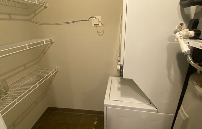 2 beds, 2 baths, 1,024 sqft, $928, Unit 313