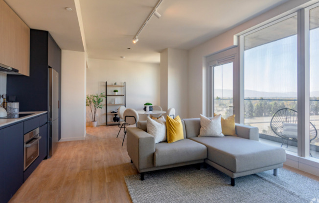 2 beds, 2 baths, 866 sqft, $4,800, Unit 2213