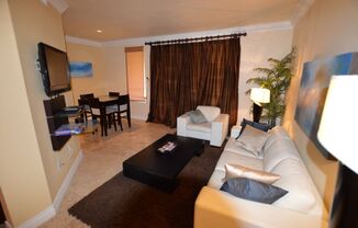 Meridian Luxury 1 Bed/1Bath Condo in Resort Style Community.