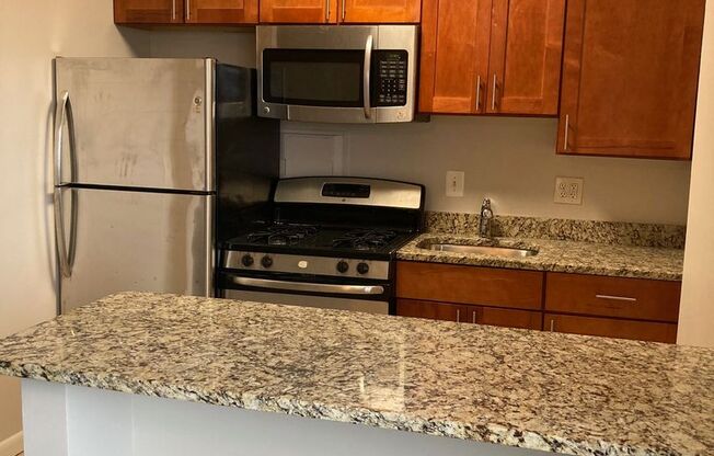 Beautiful New Apartment with ALL Utilities Included!