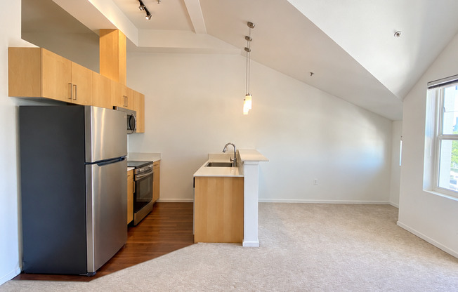 1 bed, 1 bath, 600 sqft, $2,295, Unit 1505-A