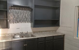 1 bed, 1 bath, $900, Unit 1