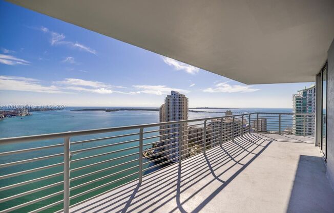 3 beds, 2 baths, 1,792 sqft, $7,599, Unit 335 S Biscayne Blvd # 41-09 (A11701883)