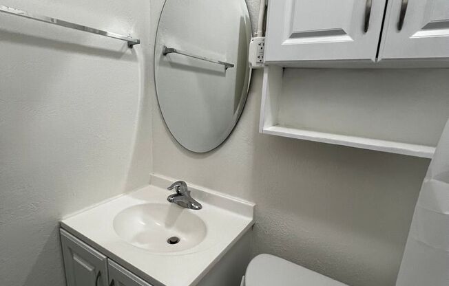 Studio, 1 bath, 380 sqft, $1,225, Unit 412