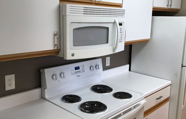 2 beds, 2 baths, 1,210 sqft, $1,259, Unit 1-201