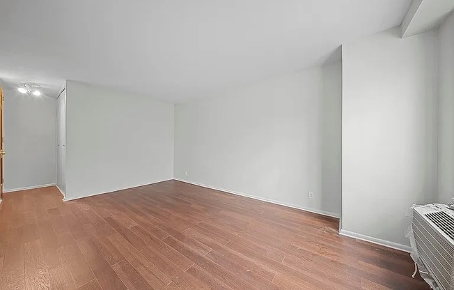 185 HALL ST