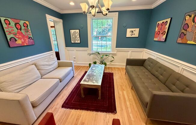 Highly Sought After Shepherds Park Spacious 4 Bedroom Executive Home with Yard