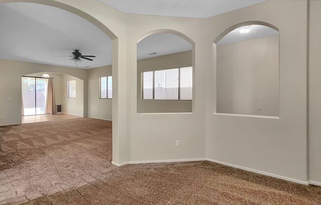 Great location near Bell Rd in Surprise! All appliances! Landscape Service!