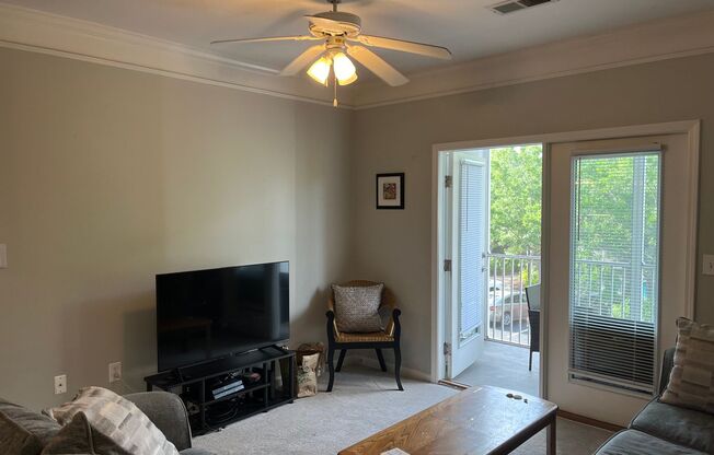 2 beds, 2 baths, $1,950, Unit UNIT 4203