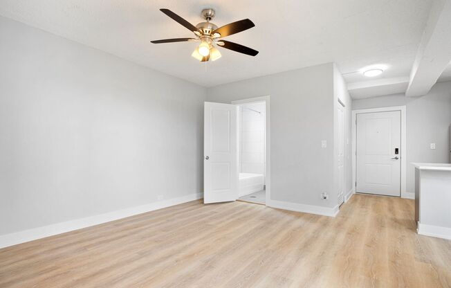 1 bed, 1 bath, 408 sqft, $1,850, Unit 7J