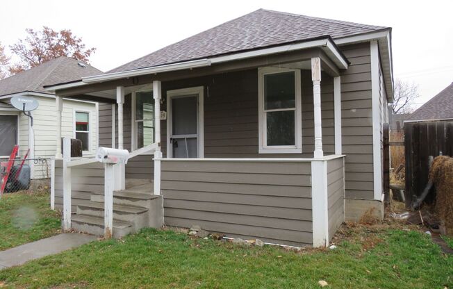 2 Bed / 1 Bath House