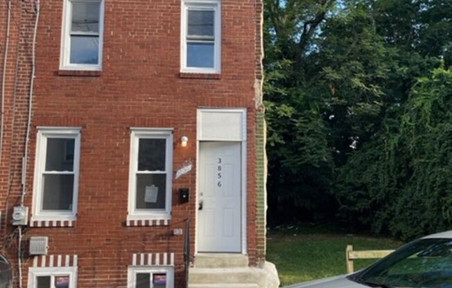 3 beds, 1.5 baths, $1,350