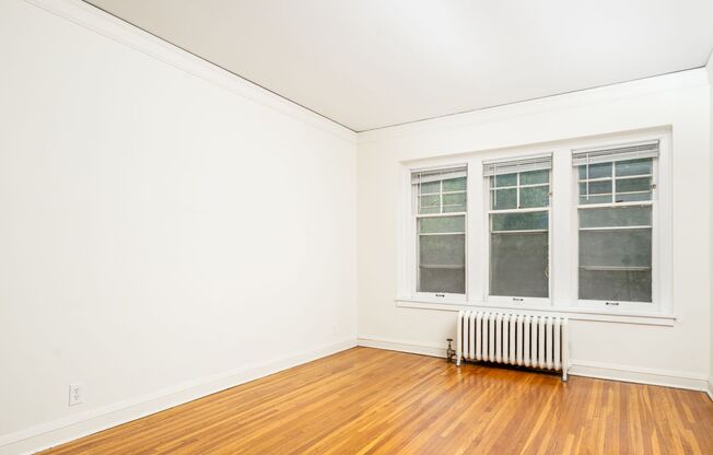1 bed, 1 bath, 693 sqft, $1,325, Unit 15-107