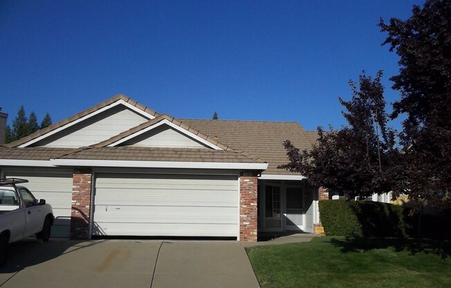 Woodcreek Oaks area 4 bedroom.