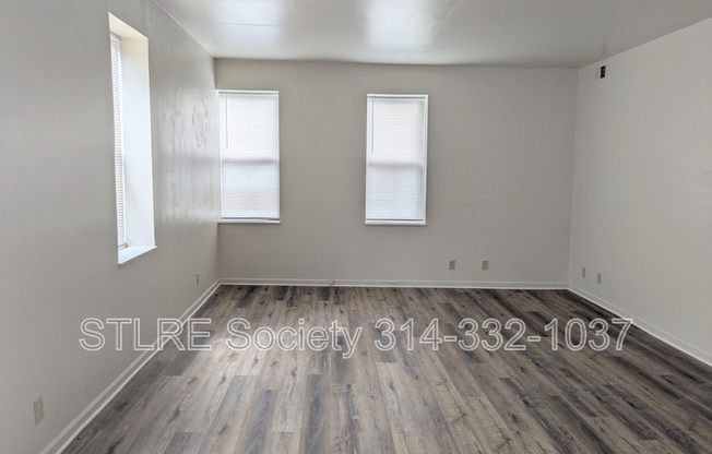 2707 RUSSELL BLVD