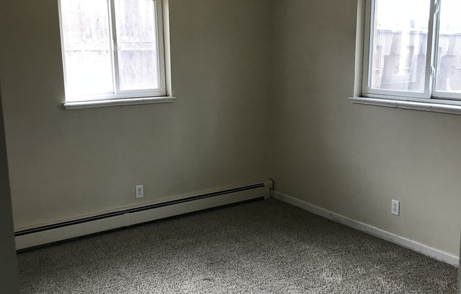 2 beds, 1 bath, 850 sqft, $1,575, Unit 1