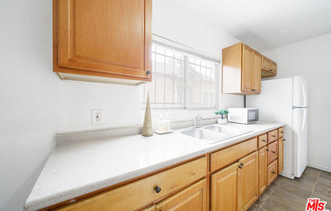 1 bed, 1 bath, $2,495