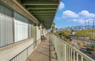 2565 N Park #10
