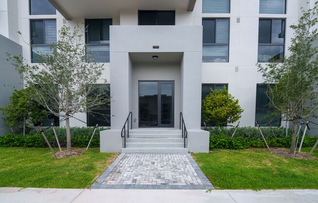 2 beds, 2 baths, 918 sqft, $2,155, Unit 106