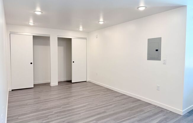 Studio, 1 bath, 285 sqft, $2,595, Unit 15