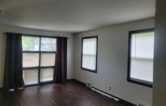 5278 N 28 ST