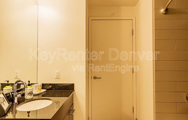 1 bed, 1 bath, 816 sqft, $2,800, Unit 1112