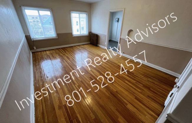 141 E 1 AVE