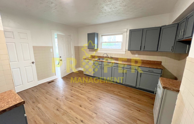 3 beds, 1 bath, $1,200