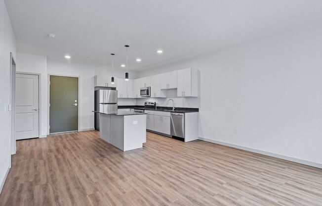 1 bed, 1 bath, 857 sqft, $1,625, Unit 318