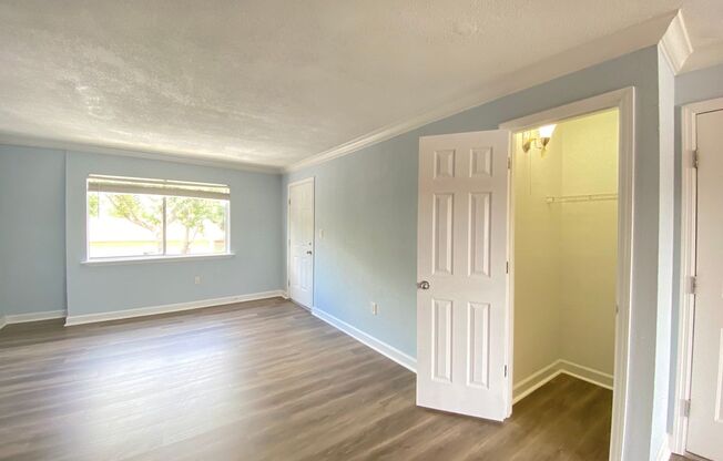Spacious 3 bedroom, 2 bathroom Condo Located in Orlando, FL
