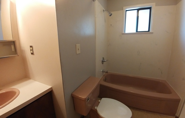 3 beds, 2 baths, $1,700