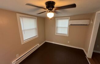 2 beds, 1 bath, $695