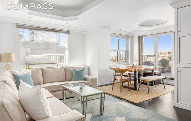 101 W 12 ST