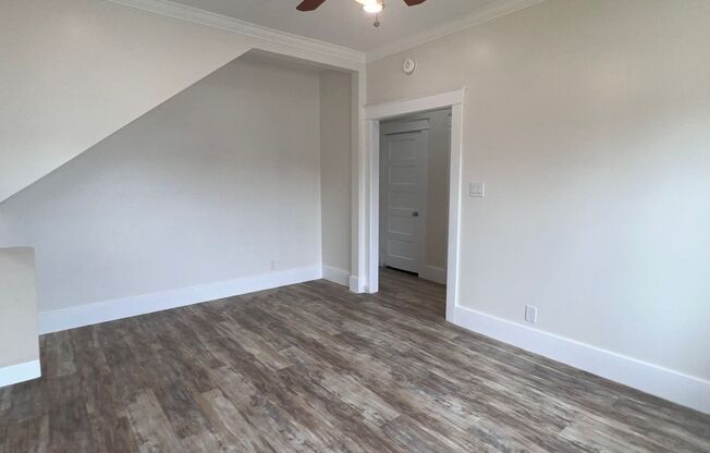 Studio, 1 bath, 300 sqft, $1,450, Unit 105