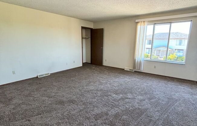 2 beds, 1 bath, 800 sqft, $800, Unit 20