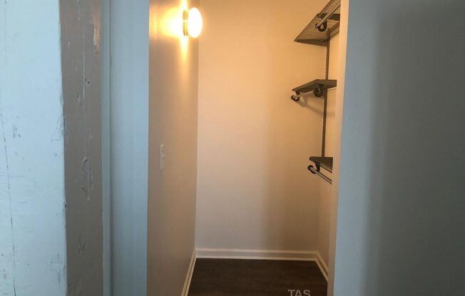 3 beds, 2 baths, $3,625, Unit 205