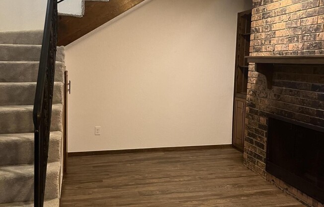 4308 RIDGECREST CIR
