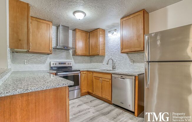 2 beds, 1 bath, 750 sqft, $1,250, Unit 103