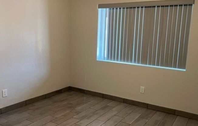 2 beds, 1 bath, 825 sqft, $1,295, Unit Unit A