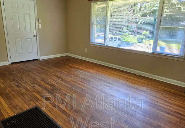 418 THAXTON DR SOUTH EAST