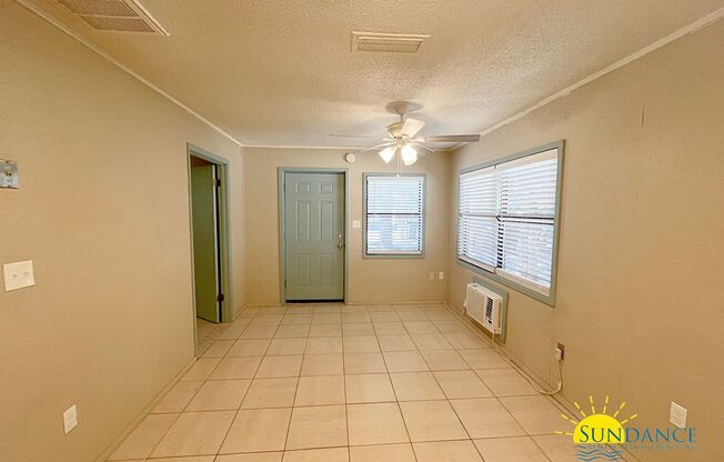 Efficient 1 Bedroom Unit in Niceville: All Utilities Included!