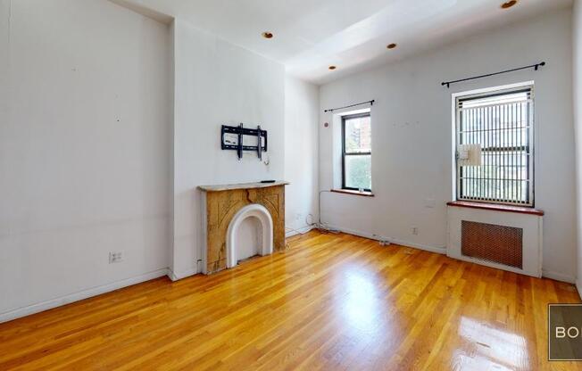 1413 2 AVE