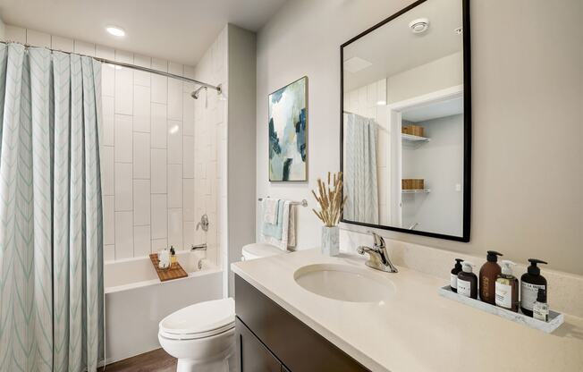 EO Madison Yards A7 Bathroom