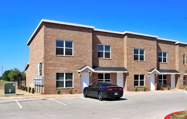 2 beds, 2 baths, $1,006, Unit 324
