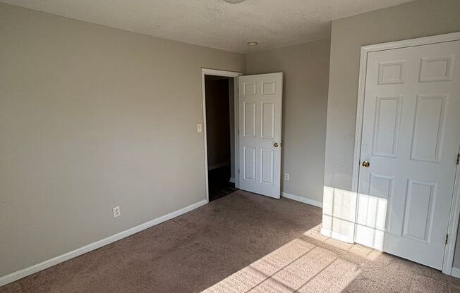 2 beds, 1 bath, $1,550