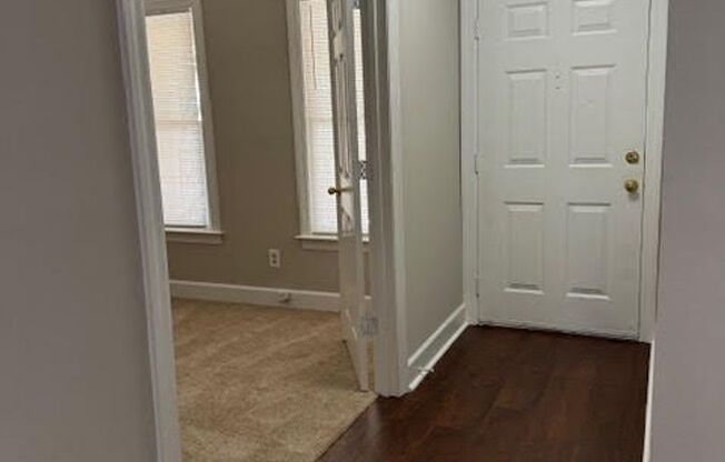 Spacious 2BR/2BA Green Hills Condo – Prime Location, Fully Equipped!